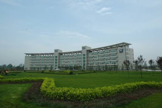 中科院成都光電研究所與成都奧邁科技簽訂去離子水機(jī)合作協(xié)議！