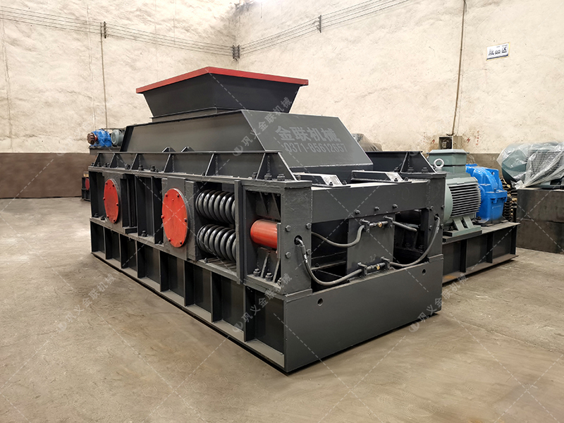 時產(chǎn)100噸瓜米石對輥制砂機有哪些型號？價格多少？