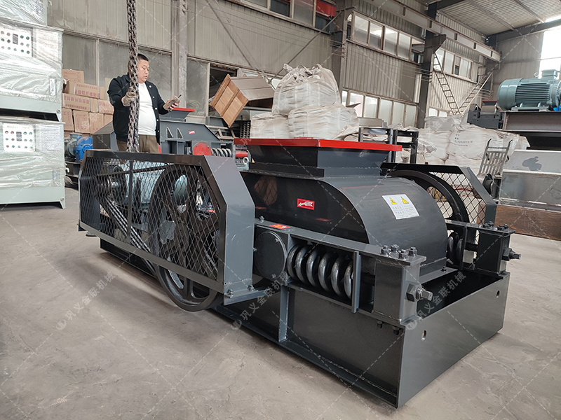 狼牙破碎機(jī)是什么設(shè)備？在哪些行業(yè)中有廣泛應(yīng)用？